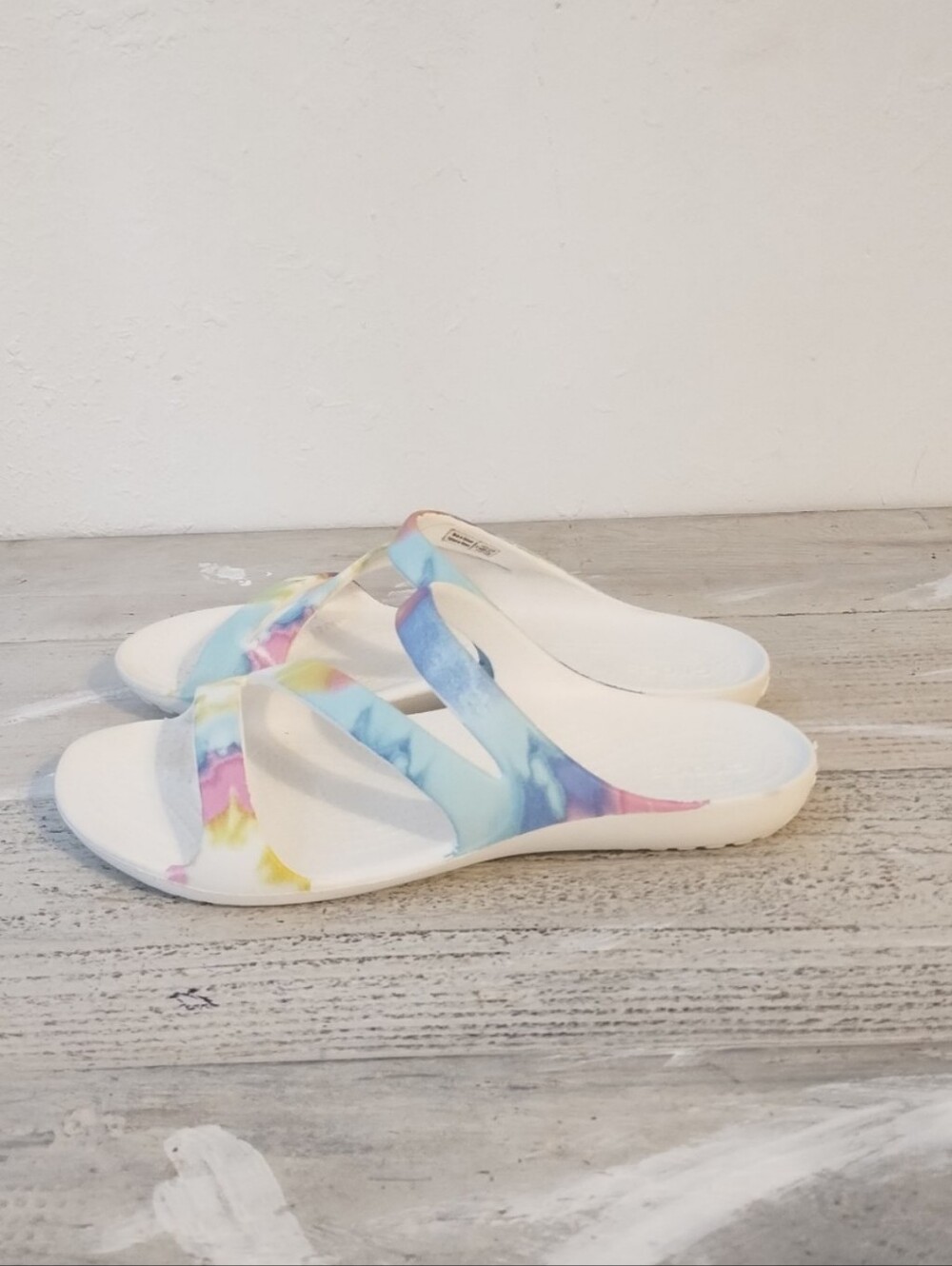 Crocs Sandals U.S.A Women's Size 8Tie Dye multi color Slip On Comfort